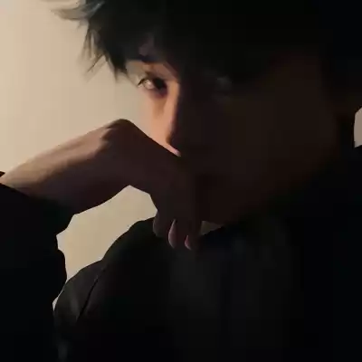 雍恨云